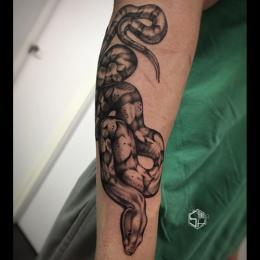 Tatuaje realista de Santi H