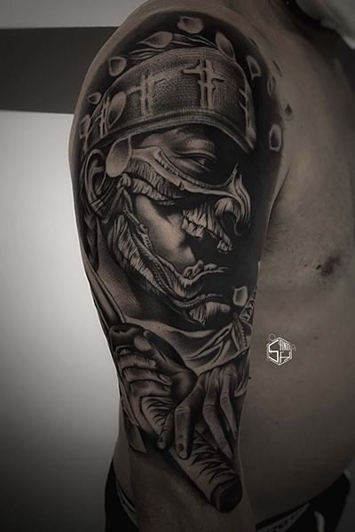 Mejores-Tatuajes-de-Realismo-tatuaje-de-gladiador-Tattoo-Studio-Tatuaje-Realista-Tattoo-en-brazo-tatuaje-para-hombre-tatuaje-grande
